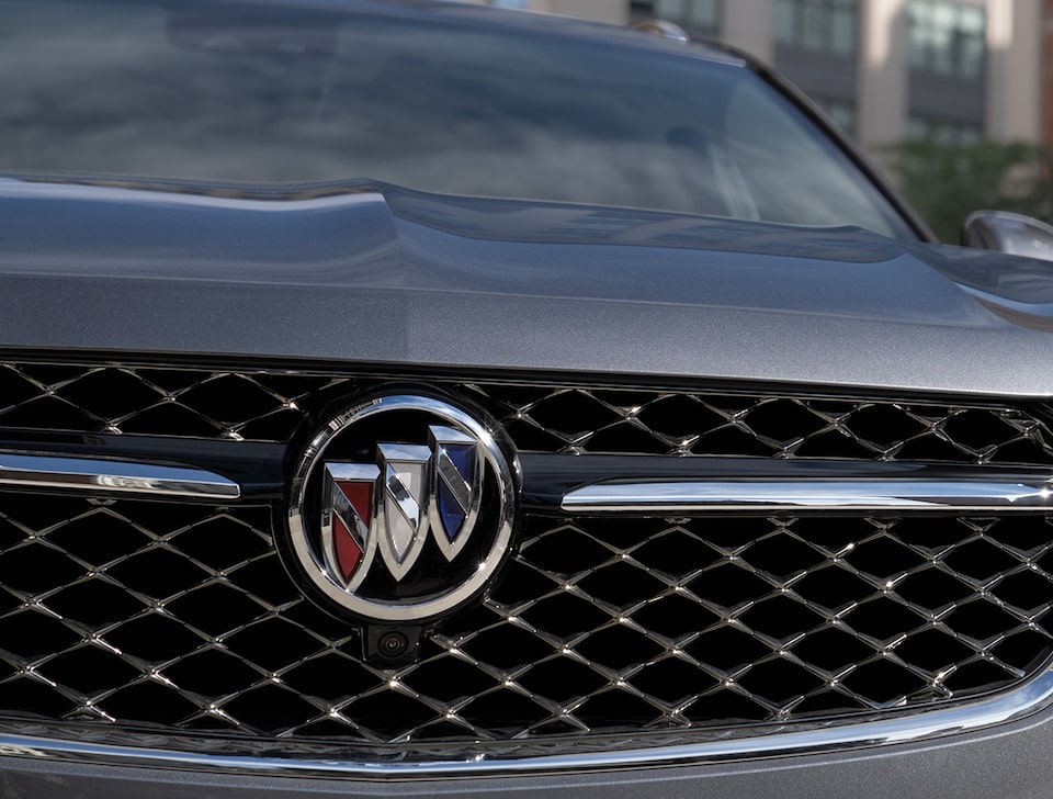 Close-up view of the 2022 Buick Avenir Grille.