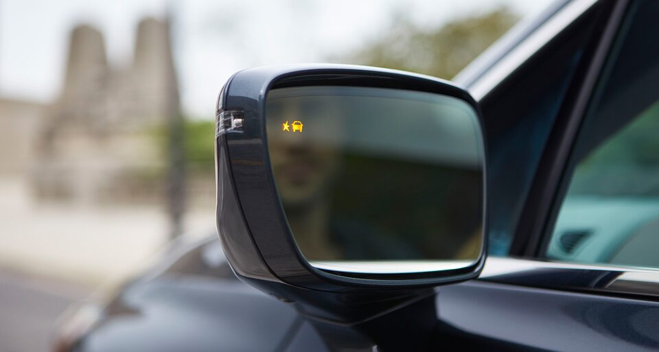 The 2019 Buick Enclave available with advanced safety features.