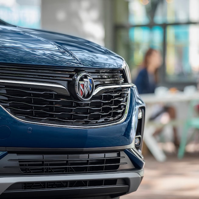 Le tout premier Buick Encore GX — Vue rapprochée de la calandre.