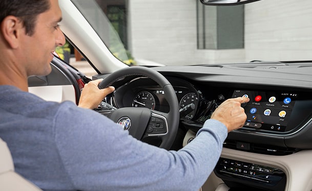 Système d’infodivertissement du Buick Envision Essence 2022.