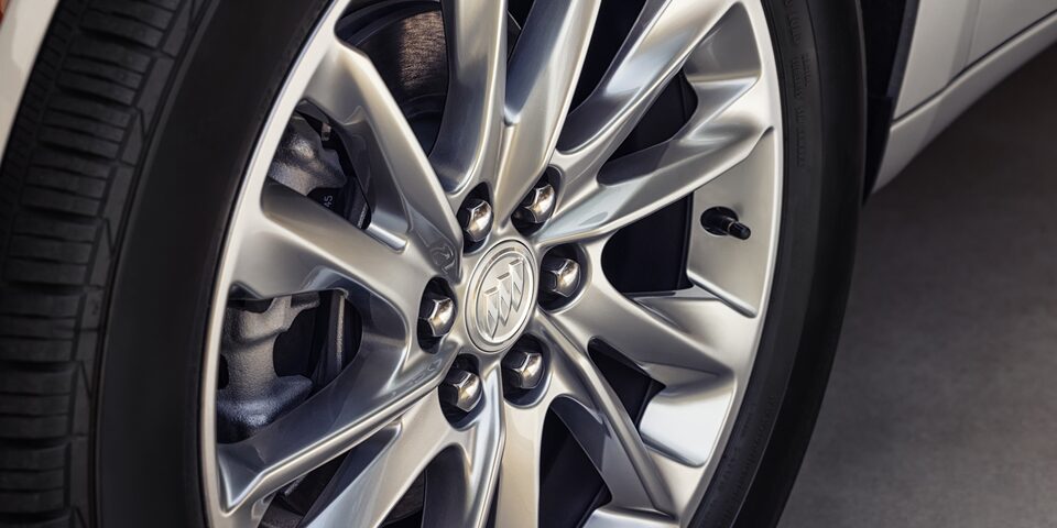 Close-up view of the 2022 Enclave wheel.