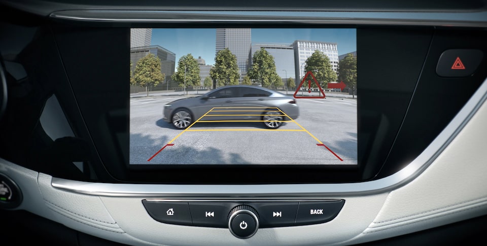 Élément de sécurité de la Buick Encore GX 2023 : Alerte de circulation transversale arrière.
