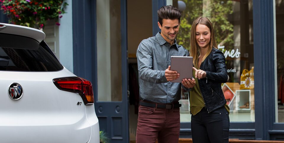 Buick Encore GX 2023 : Hot Spot Wi-Fi 4G LTE intégré.