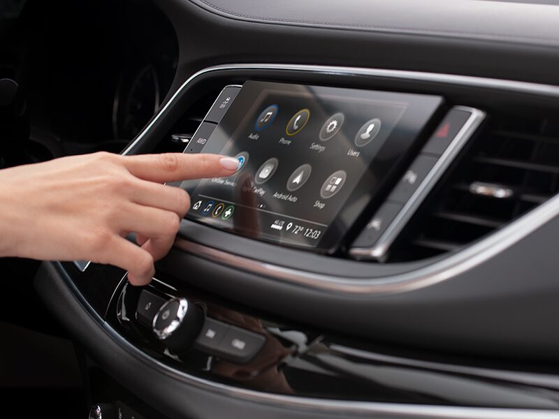 2024-enclave-mov-tech-infotainment-system-l-24BUEN00005.jpg