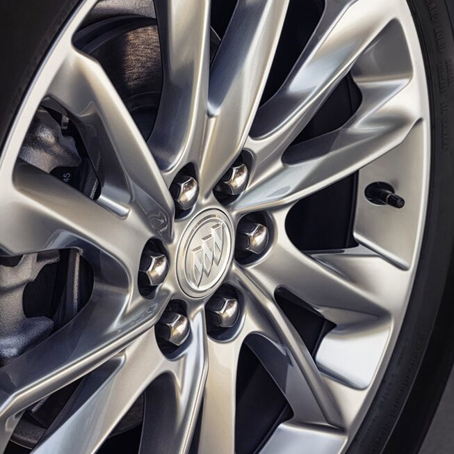 Close-up view of the 2022 Enclave wheel.