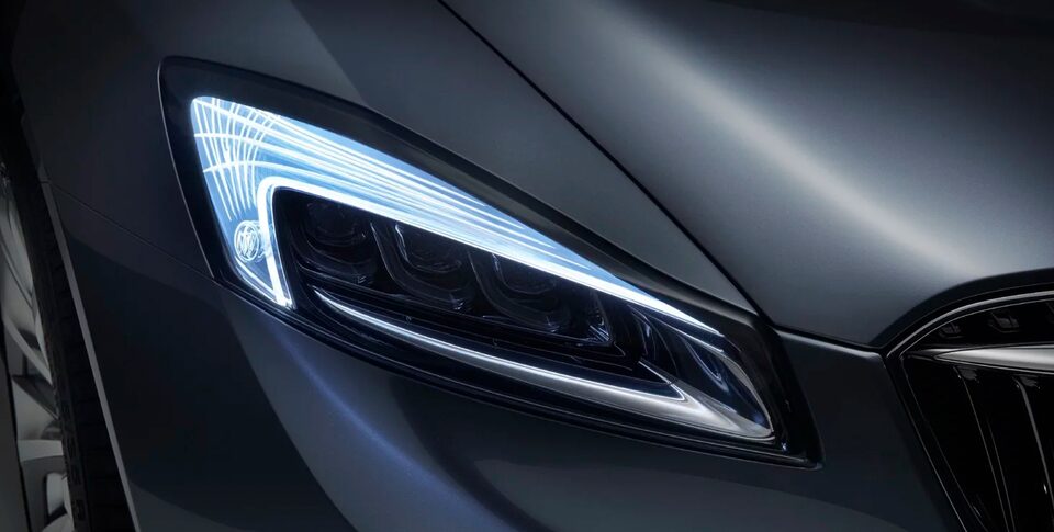 Buick Avenir's exterior and interior design features.