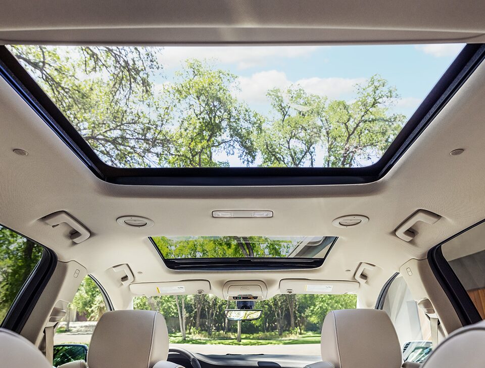 Toit ouvrant transparent du Buick Avenir 2023.