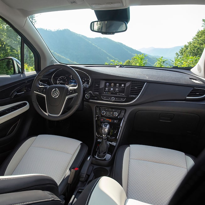 Intérieur de la Buick Encore 2022 avec technologie QuietTuning.