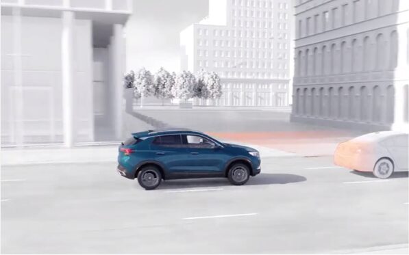L’Envision 2023 avec l’alerte de prévention de collision et le freinage d’urgence automatique.