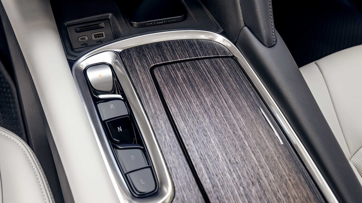 Gros plan de la console centrale Buick Enclave 2024.
