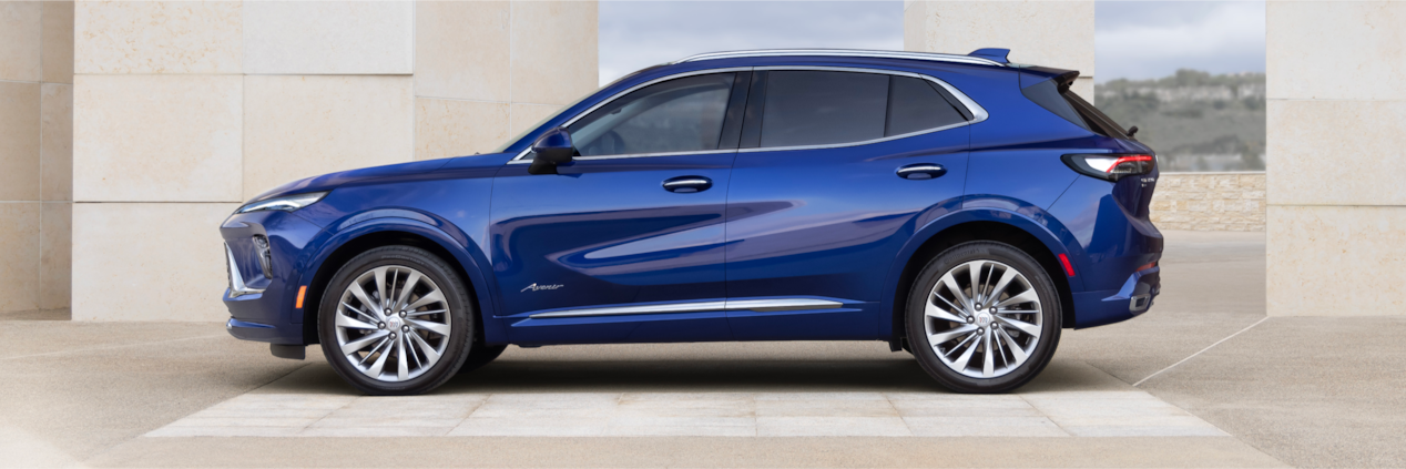 Vue latérale gauche du Buick Envision 2024.