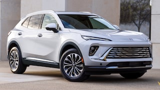 Front profile view of the 2024 Buick Envision.
