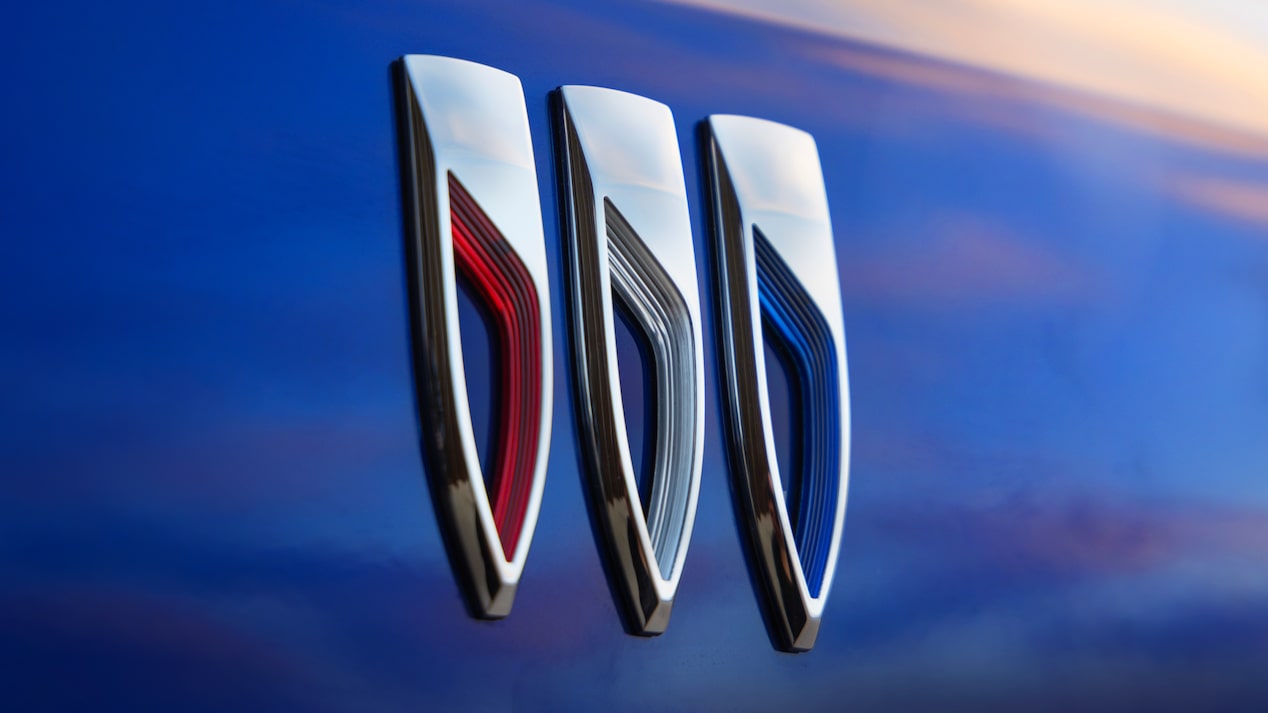 2024 Envision featuring the Buick insignia.