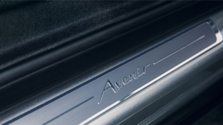 2024 Buick Envision Avenir detailing.