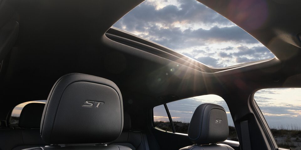 Toit ouvrant transparent du Buick Envista 2024.