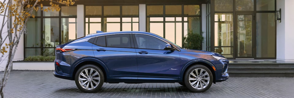 Right profile view of the 2024 Buick Envista.
