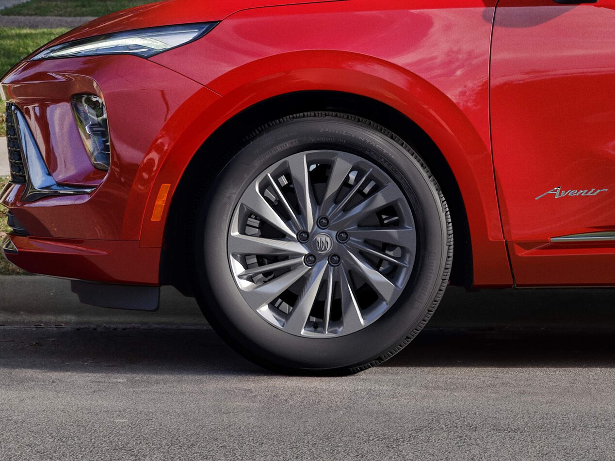 Profile View of the Tire and Rims on the 2026 Buick Envision Avenir Luxury SUV