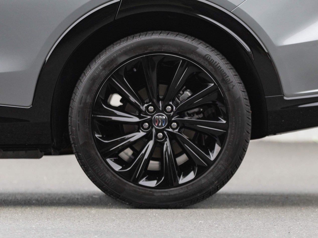 Black painted aluminum wheels on the 2026 Buick Envista ST.