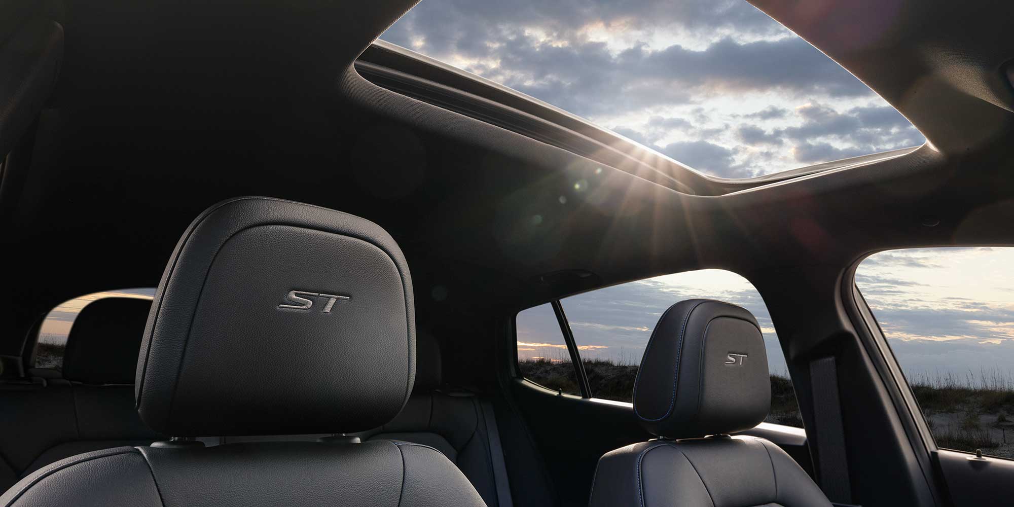 Vue intérieure du toit ouvrant du Buick Envista 2026.