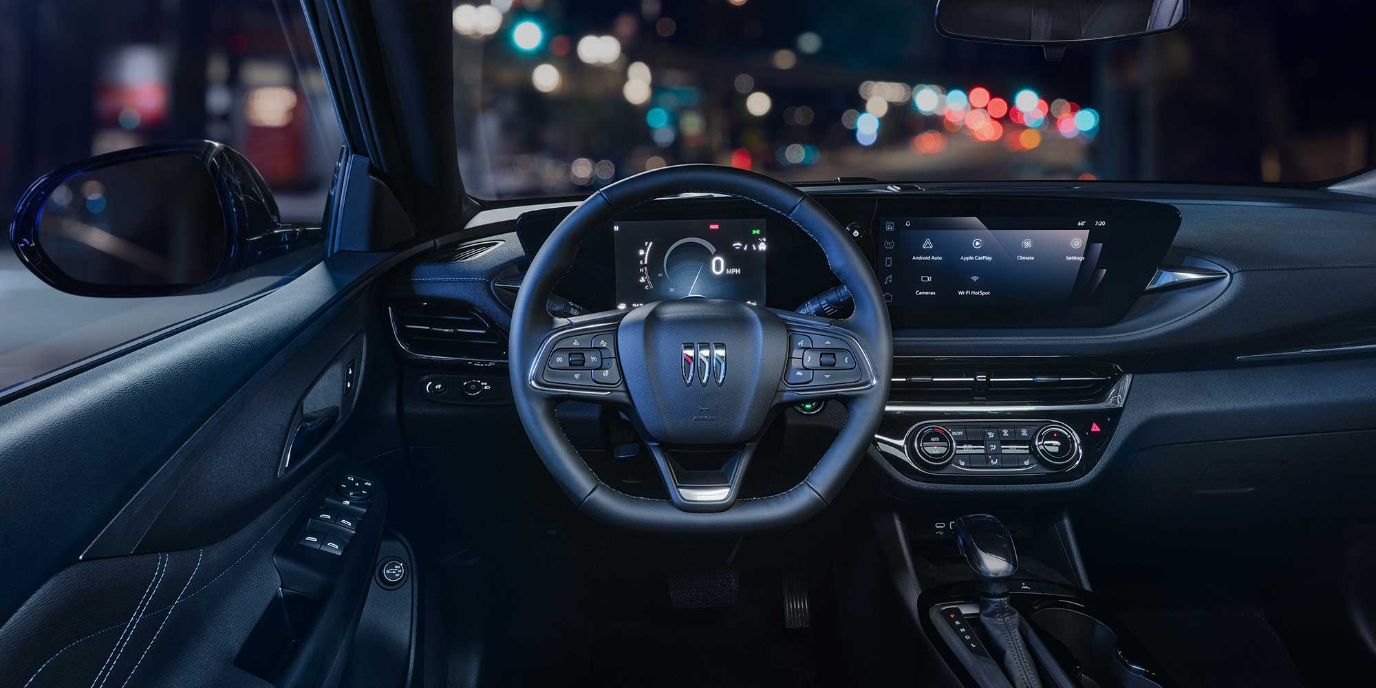 Vue du conducteur sur le volant à l'intérieur du Buick Envista 2026.