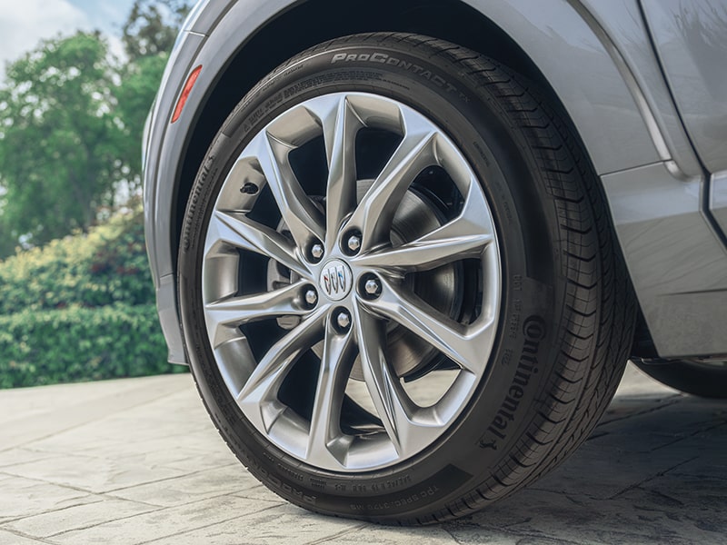 Close up view of the 19" aluminum wheels on the 2025 Buick Encore GX Avenir.