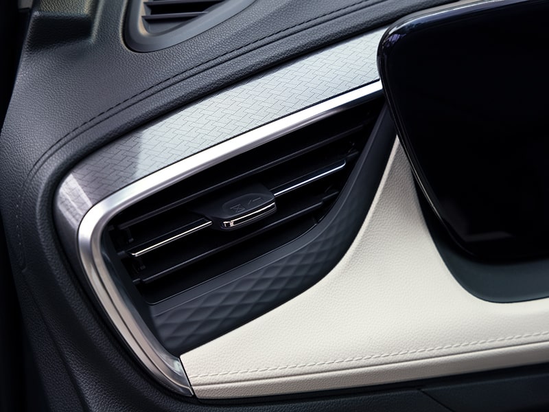 Close up view of the air conditioning system on the 2025 Buick Encore GX Avenir.
