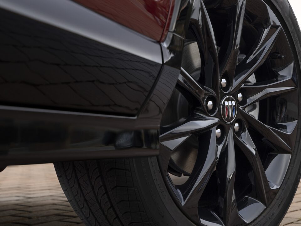Close-up of the wheels of the 2024 Encore GX ST.