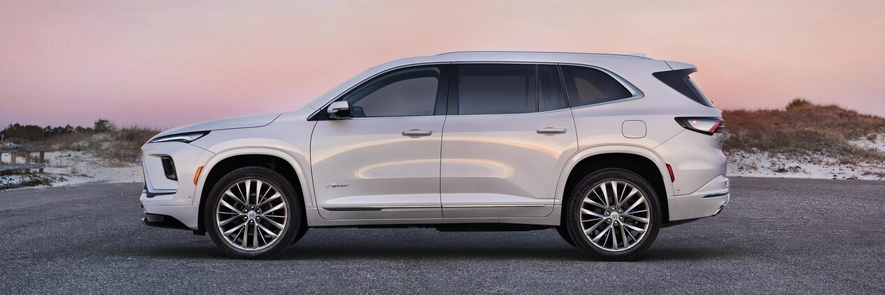 Profile View of the 2025 Buick Enclave Mid-Size SUV